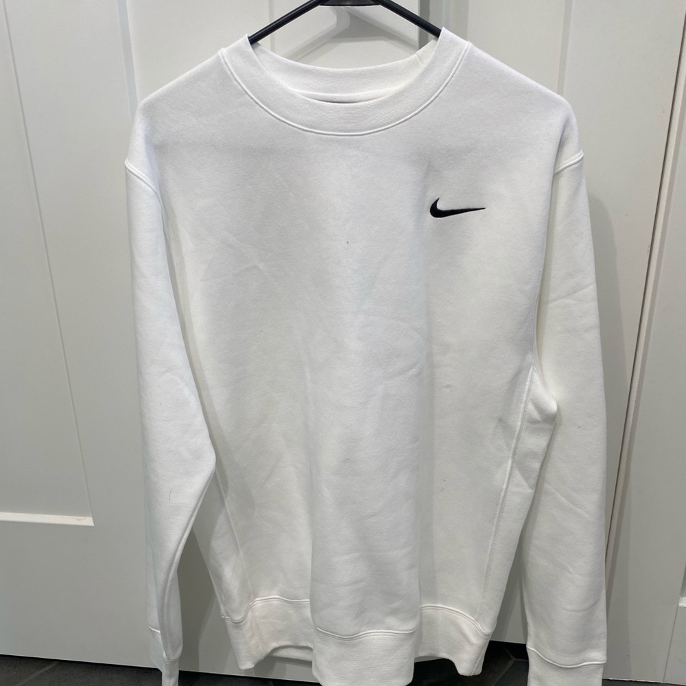 White Nike crewneck!